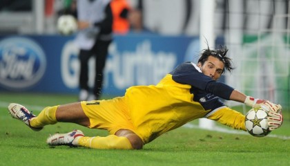 开云体育下载-卡瓦哈尔，从边路到核心，一记头球改写马赛与皇家社会的命运齿轮