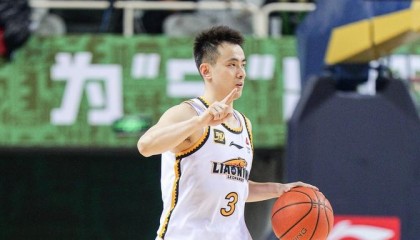 开云体育2026-江苏队鏖战快船，赵继伟高光表现