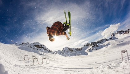 开云体育中国-楚阿梅尼，从里昂到西班牙，一场逆转背后的完美交响