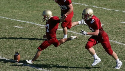 开云体育在线-当拉文在欧冠半决赛接管比赛时，雷霆已一波带走了凯尔特人